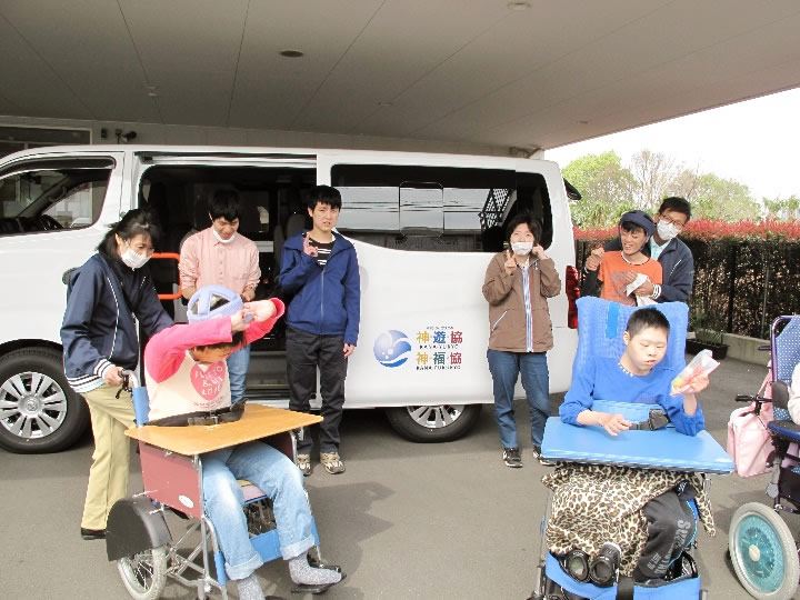 寄贈先からの写真