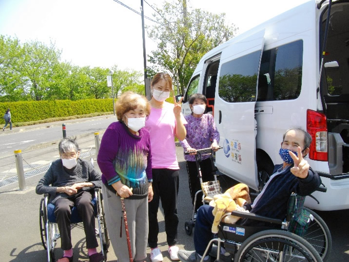 寄贈先からの写真